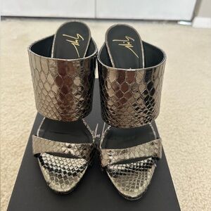 ❤️ giuseppe zanotti❤️